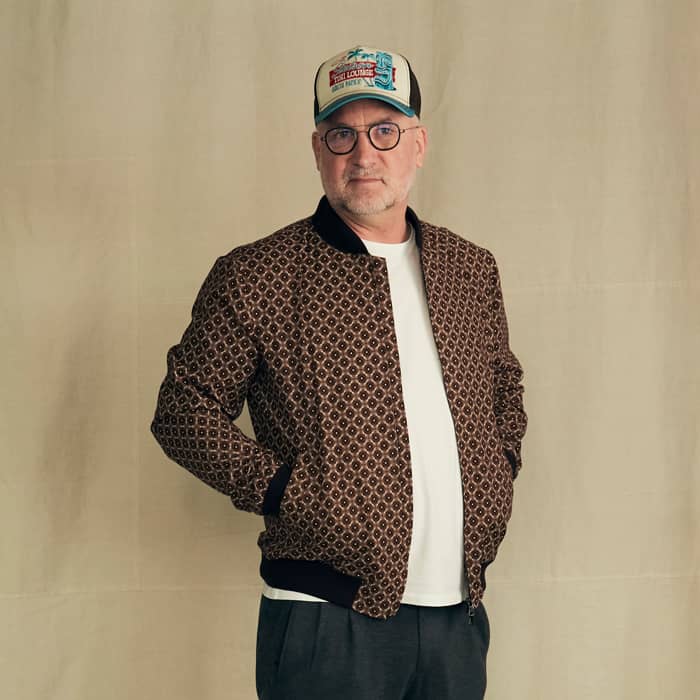 Mann im Blouson aus ShweShwe